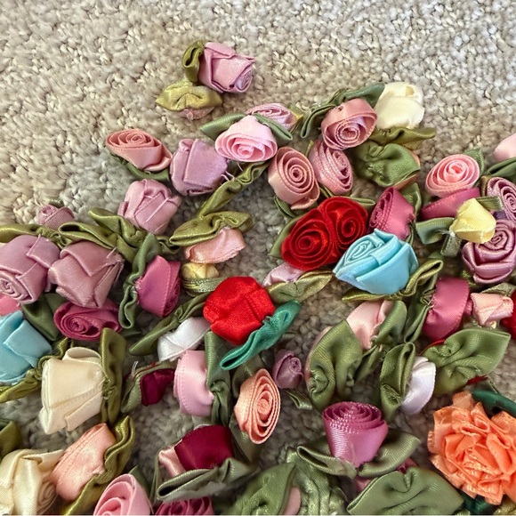 Satin Ribbon Rose Flower Embellishment Vintage Pink Red Blue Cream Craft 90+ pc - Picture 5 of 8